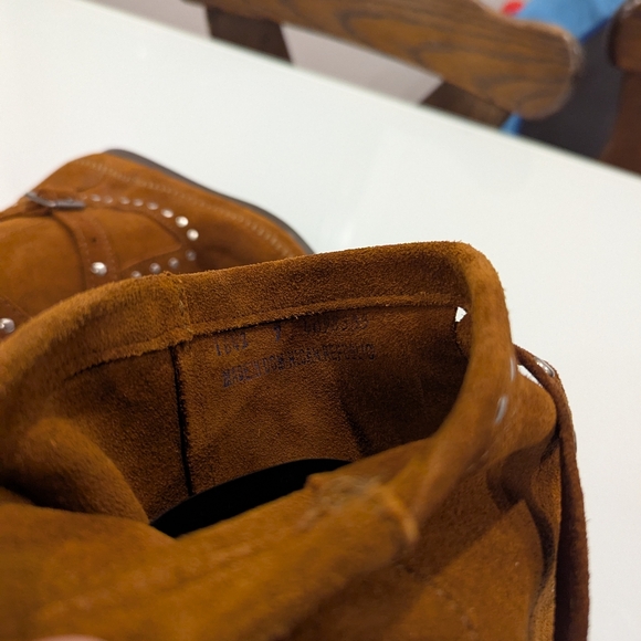 Minnetonka brown suede stud boots size 7 US - Picture 4 of 8